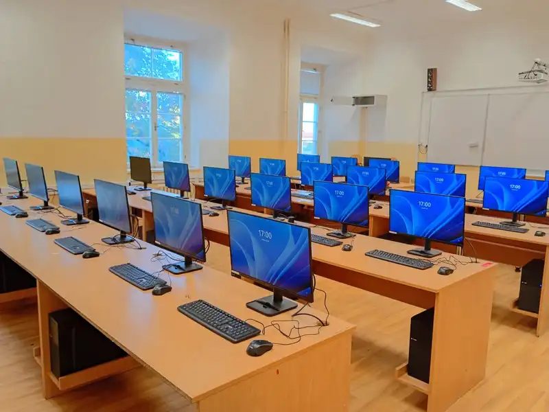 Nová učebna informatiky