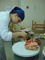 Žáci připravovali dortíky ve tvaru srdíčka na soutěž "Valentýnské srdce"