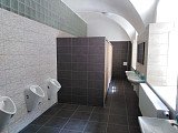 Zámek Oselce - oprava hlavní chodby a toalet